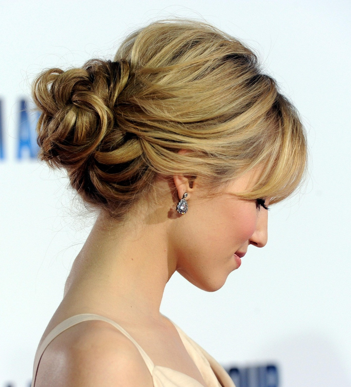Prom Hairstyle Medium Hair
 Attractive Prom Hairstyles for Medium Hair