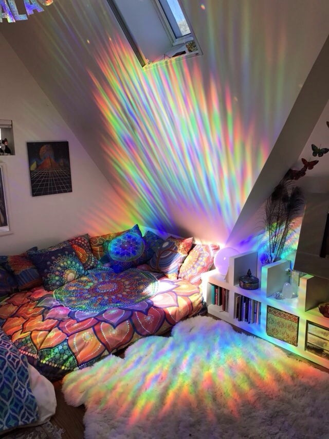 Psychedelic Bedroom Decor
 Bedroom Design — Add colours for a hippie style room