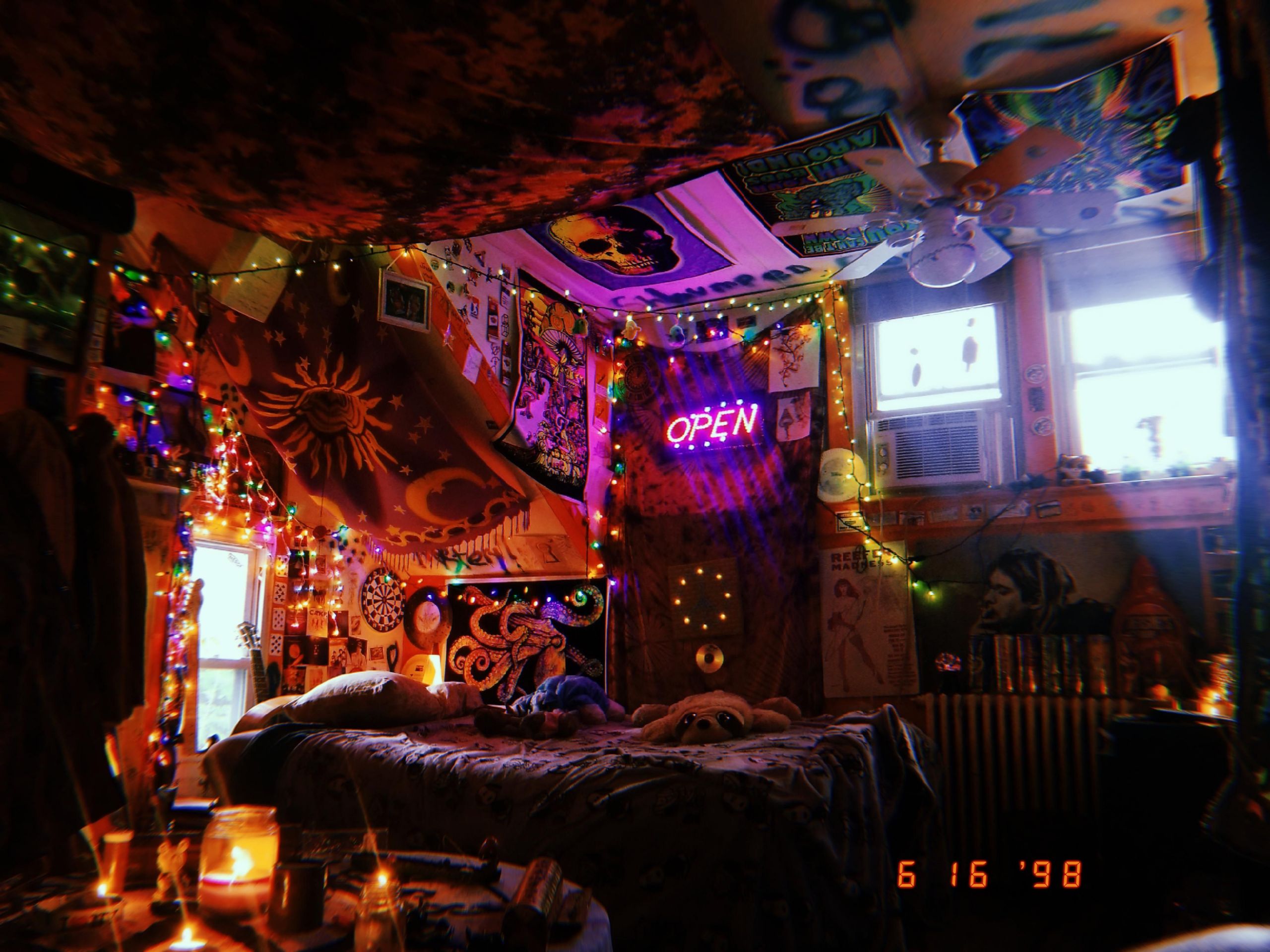 Psychedelic Bedroom Decor
 My trippy room If you can decorate the lofts accurately