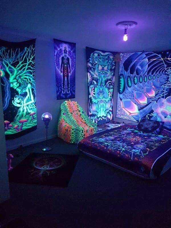 Psychedelic Bedroom Decor
 Beautiful psychedelic room Psychedelic