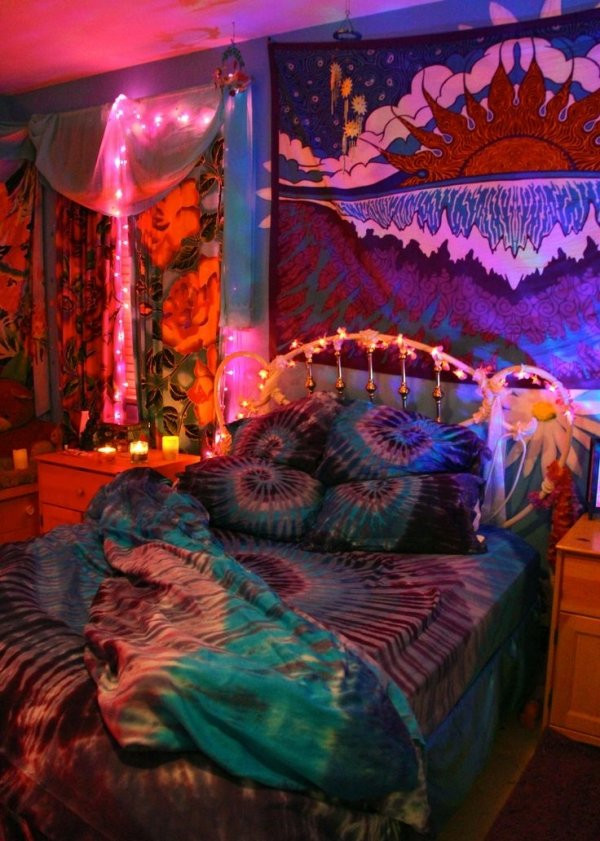 Psychedelic Bedroom Decor
 Get Ready to Redecorate Your Bedroom with These Amazing