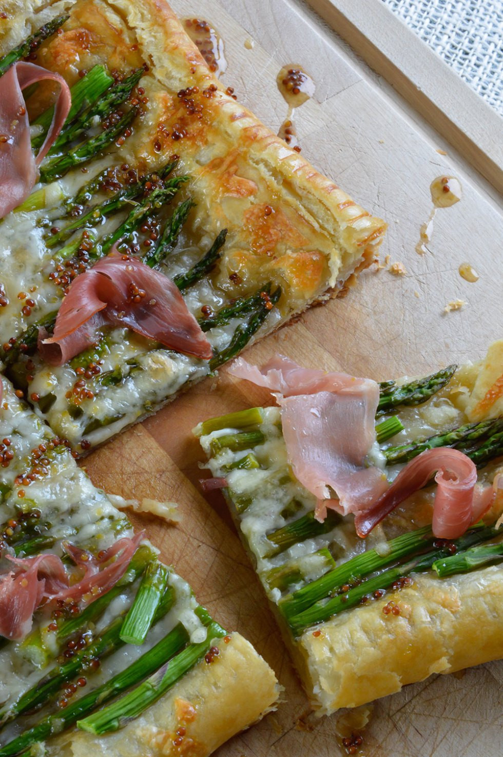 Puff Pastry Appetizers Cheese
 Asparagus and Prosciutto Puff Pastry WonkyWonderful