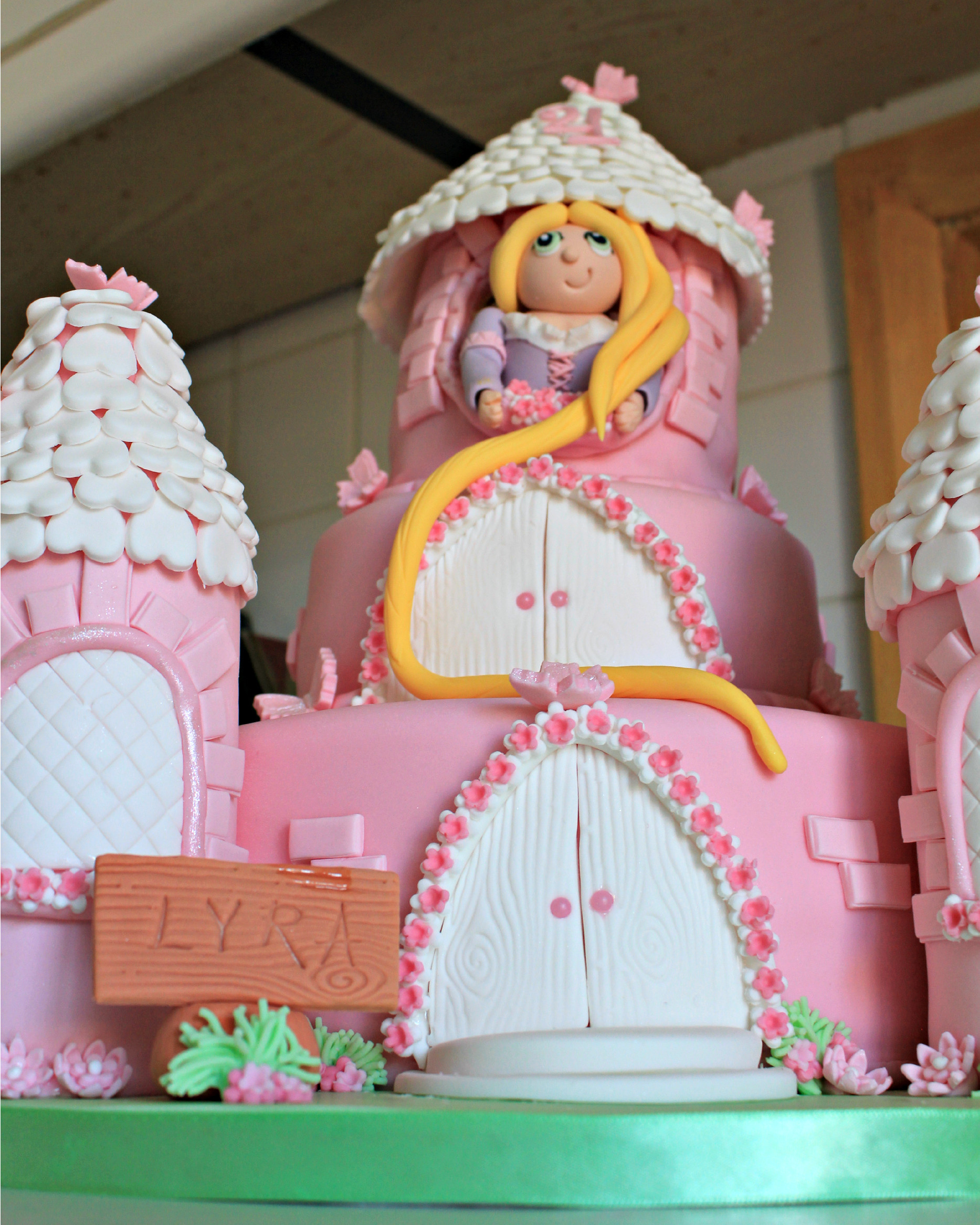 Rapunzel Birthday Cake
 Rapunzel Cakes – Decoration Ideas
