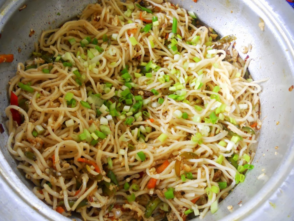Recipe With Egg Noodles And Chicken
 Weekend Lunch Sorted Egg Chicken Noodles