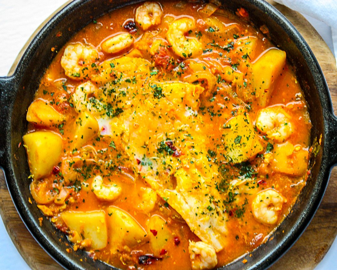 Recipes For Fish Stew
 Easy e Pot Spanish Fish Stew Recipe