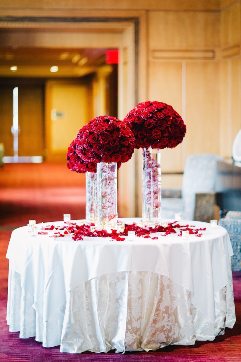 Red Wedding Decorations
 15 Romantic Red Wedding Centerpieces Ideas