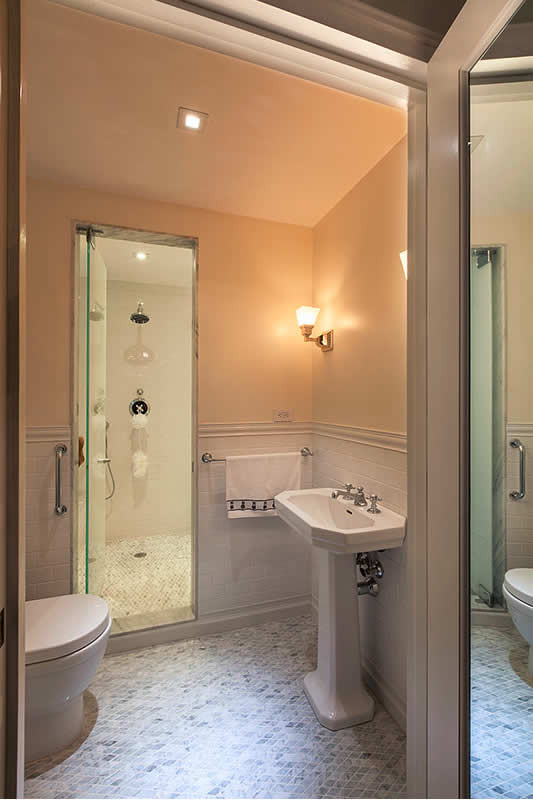 Remodeling Small Bathrooms
 8 Small Bathrooms That Shine