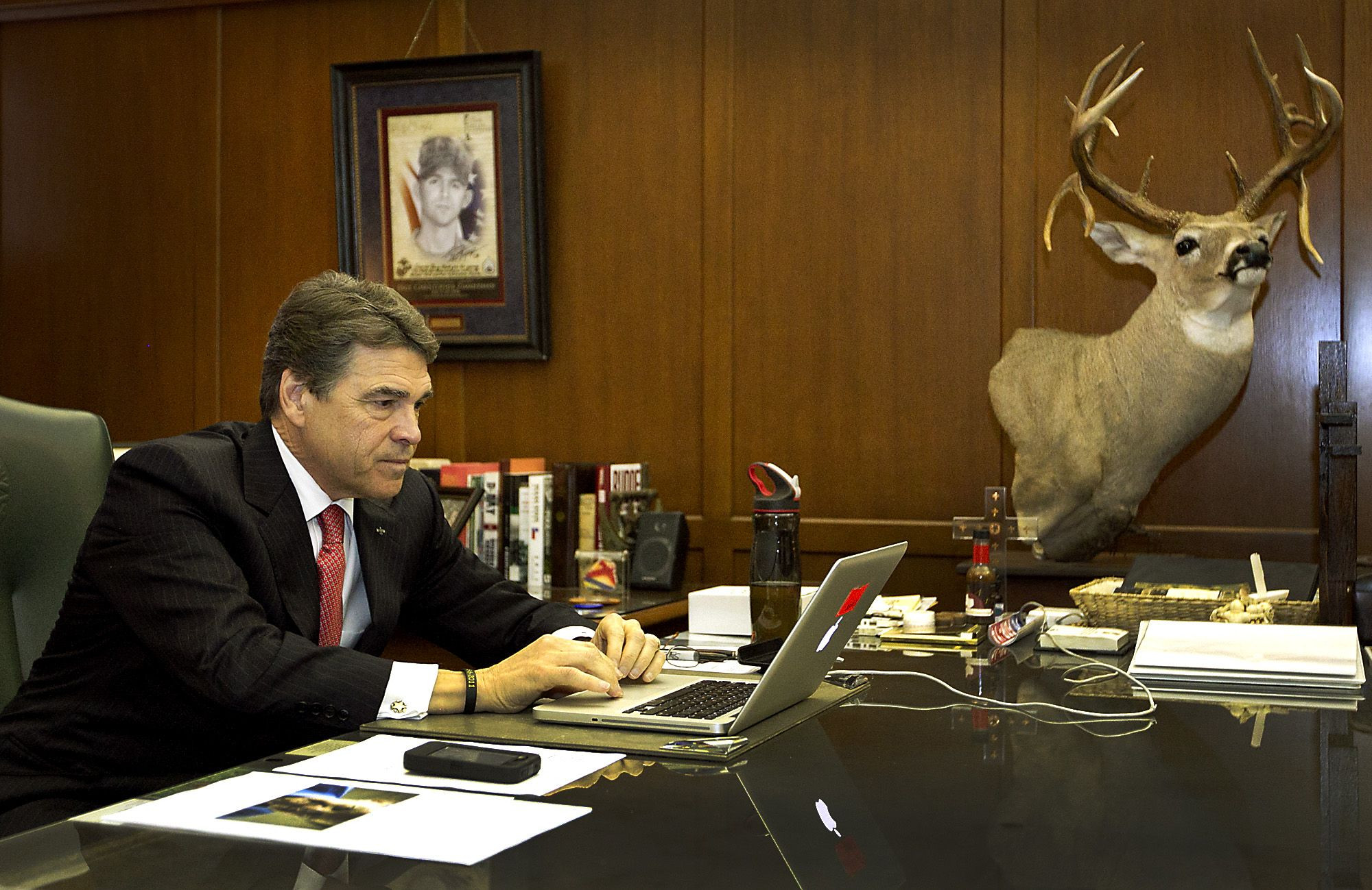 Republican Tea Party Ideas
 Weak Republican Legislators Pressuring Rick Perry To