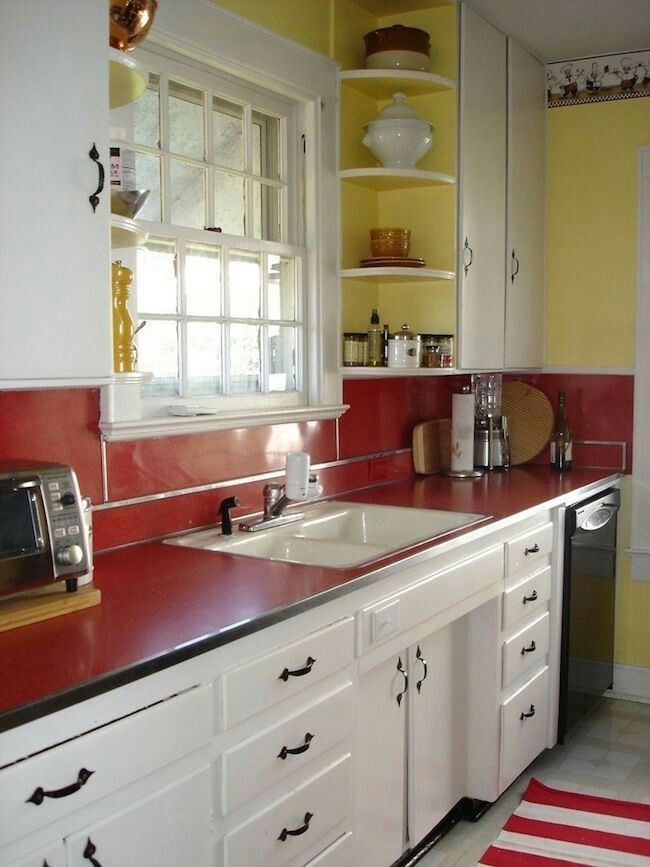Retro Kitchen Countertops
 Love the red counter
