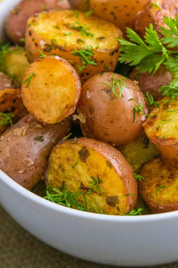 Roasted Baby Red Potatoes Recipe
 Easy Oven roasted baby red potatoes Natasha s Kitchen