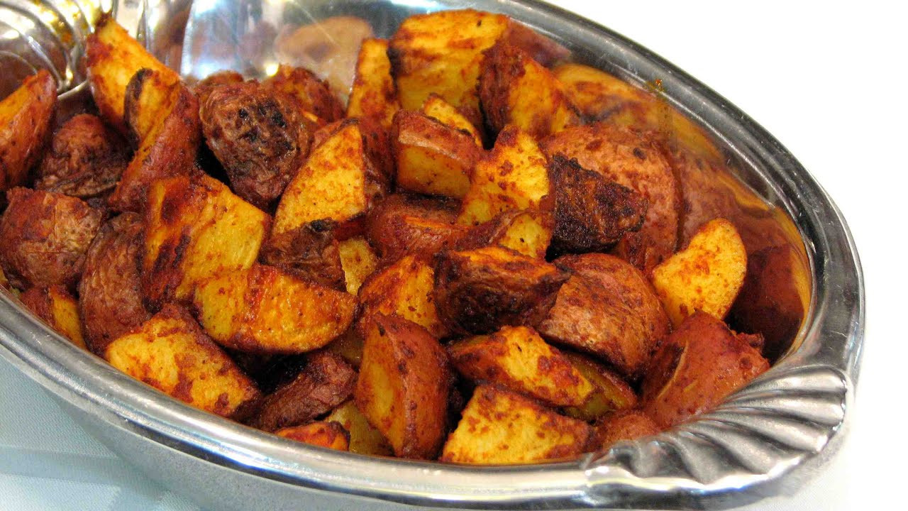 Roasted Baby Red Potatoes Recipe
 Smoked Paprika Roasted Baby Red Potatoes – Lynn’s Recipes