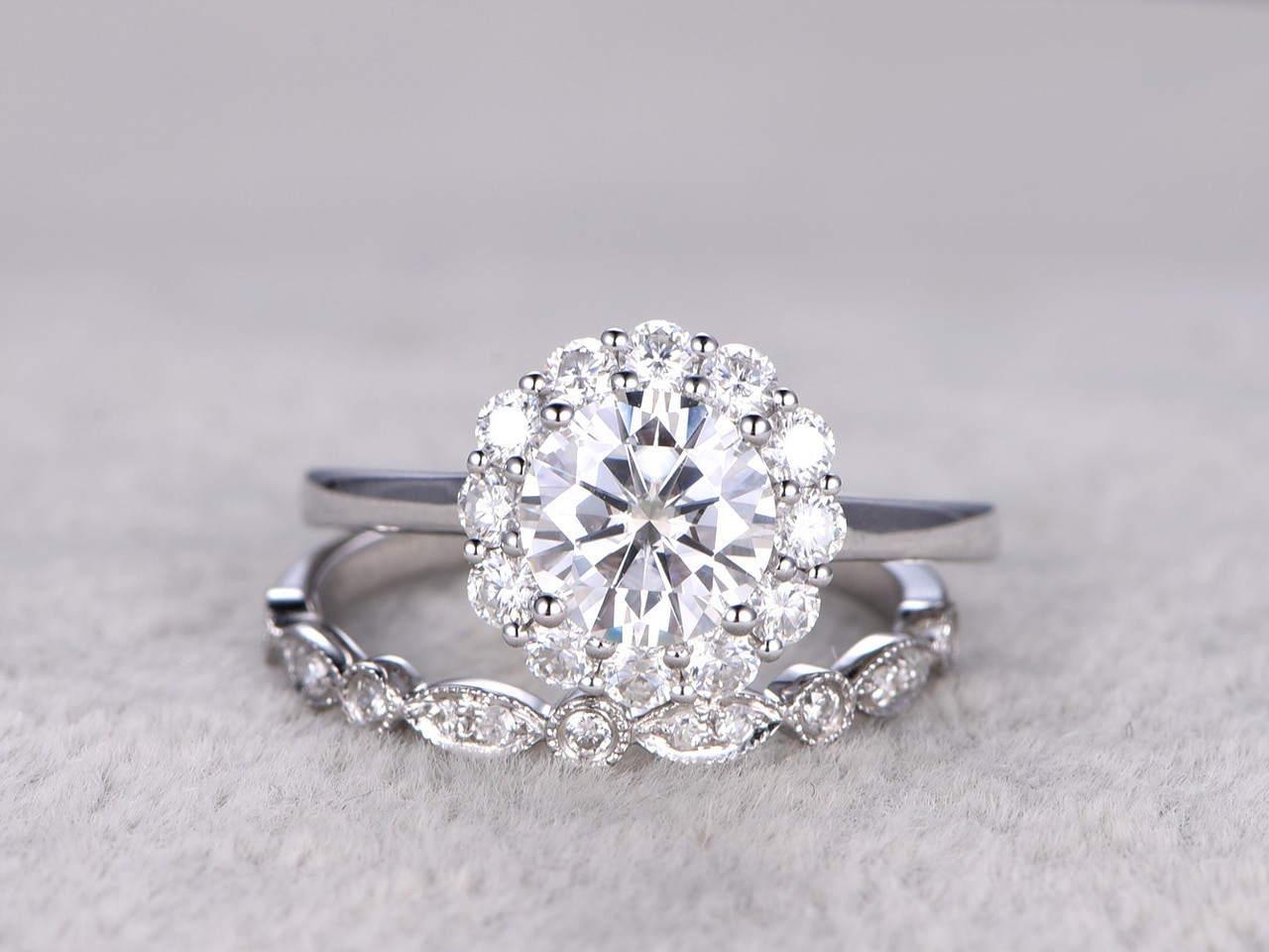 Round Wedding Rings
 Moissanite engagement ring set Diamond Wedding Bands Round