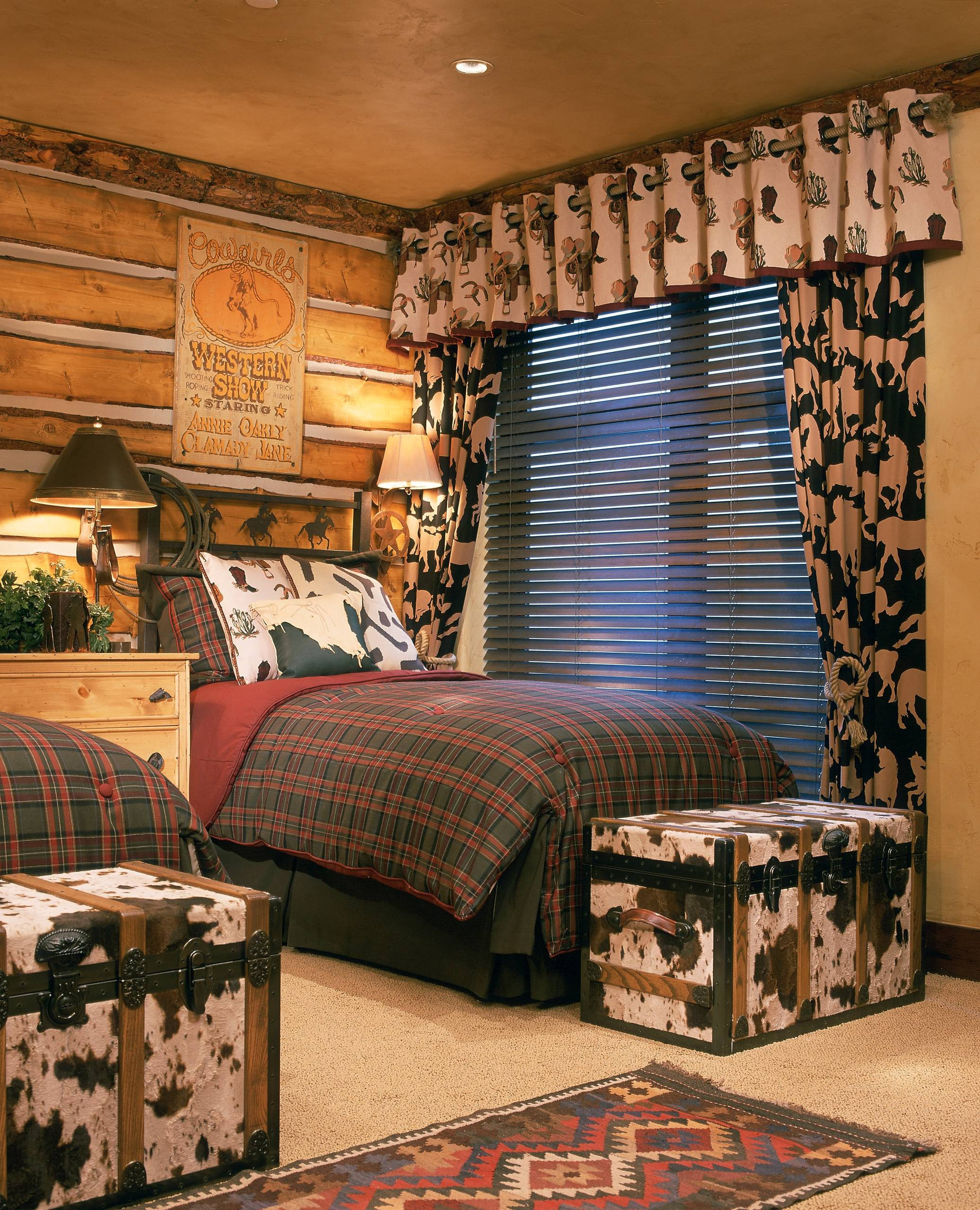Rustic Boys Bedroom
 15 Charming Rustic Kids Room Designs That Strike With
