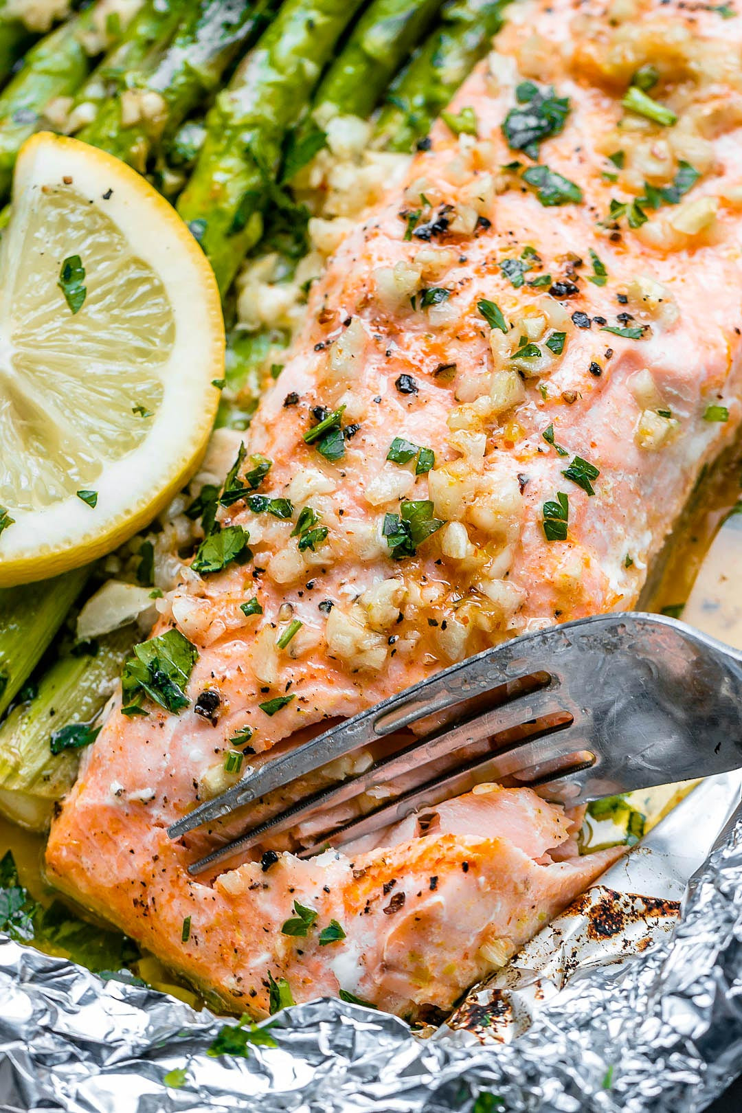 Salmon Asparagus Recipe
 Salmon and Asparagus Foil Packs with Garlic Butter Sauce