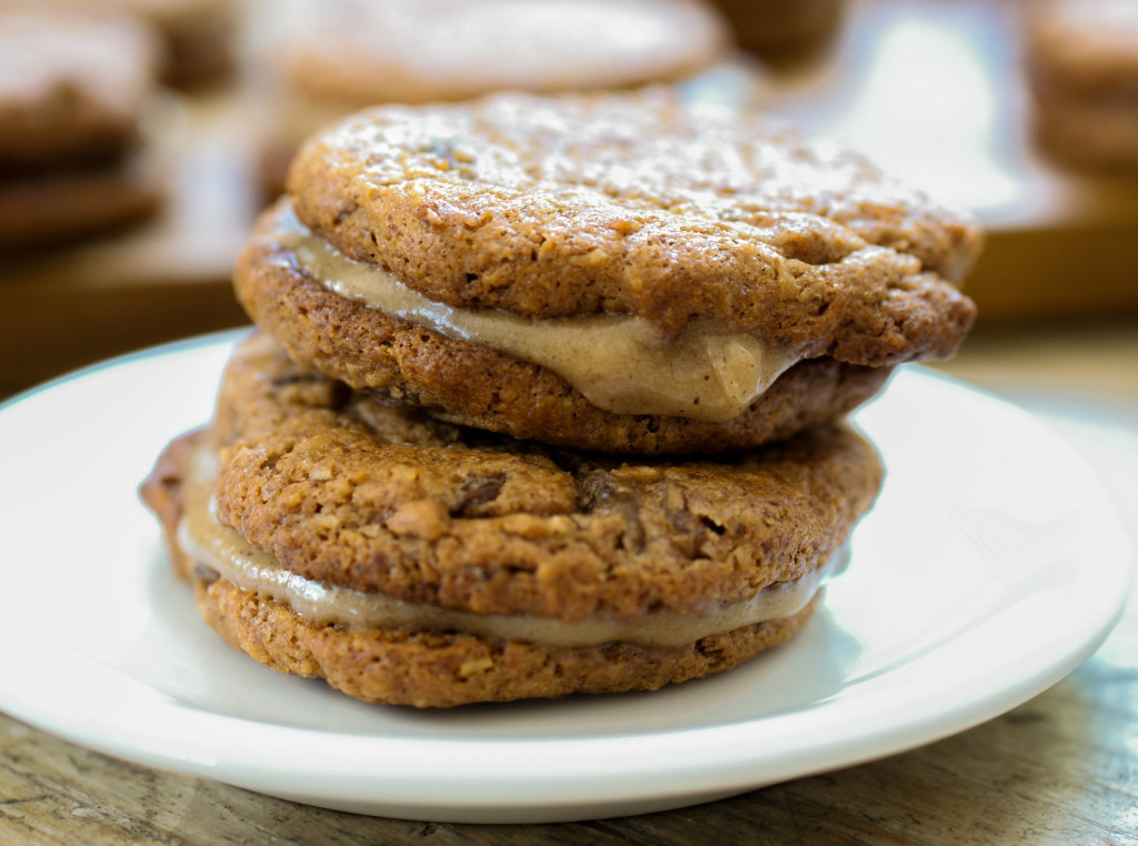 Sandwich Cookies Recipes
 Cinnamon Maple Cream Filled “Oatmeal” Raisin Sandwich