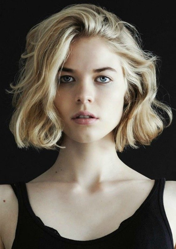 Sexy Medium Hairstyles
 90 y and Sophisticated Short Hairstyles for Women