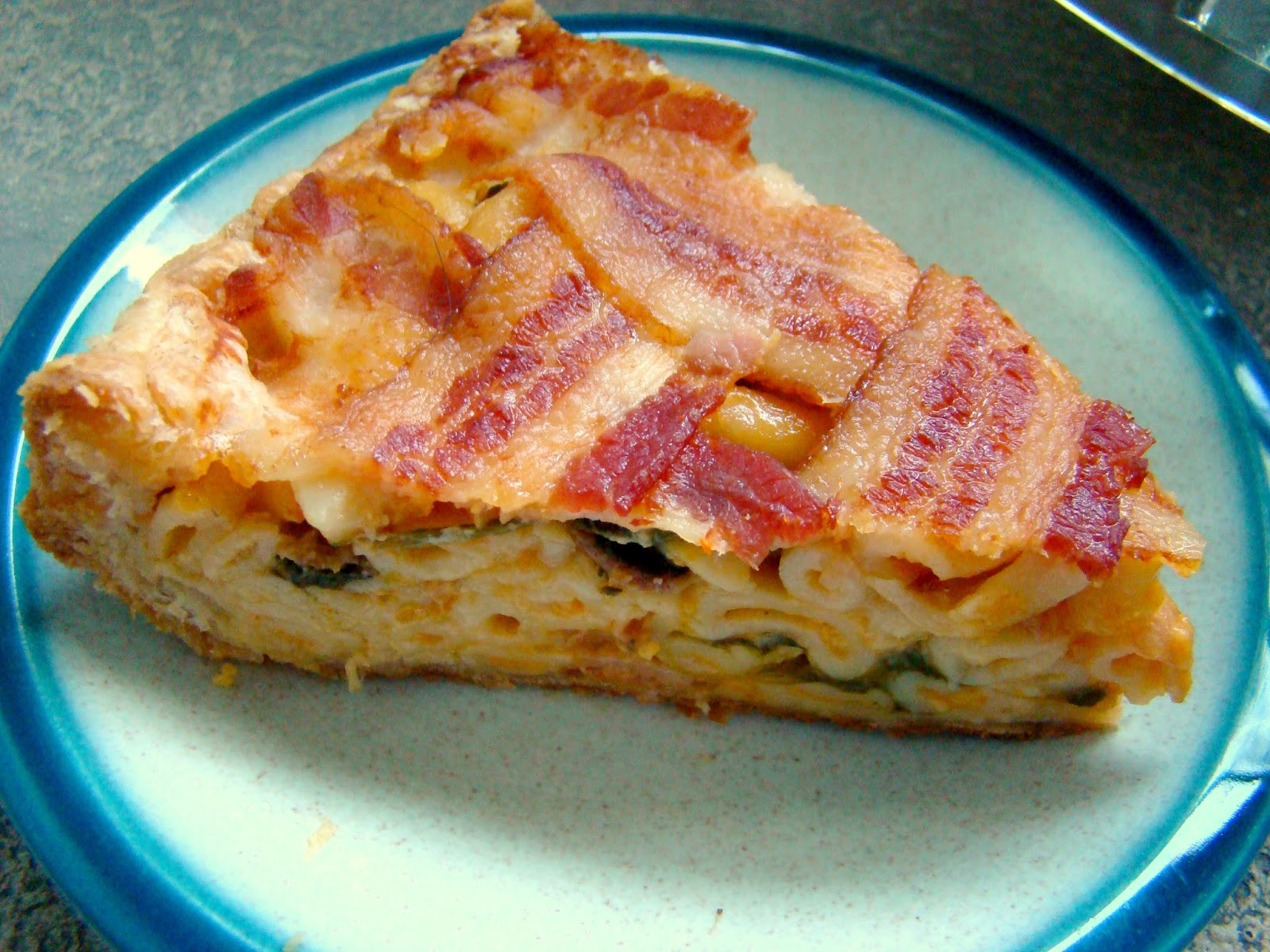 Shepherd'S Pie With Cheese
 Treats & Trinkets Mac n Cheese Pie with Bacon Lattice