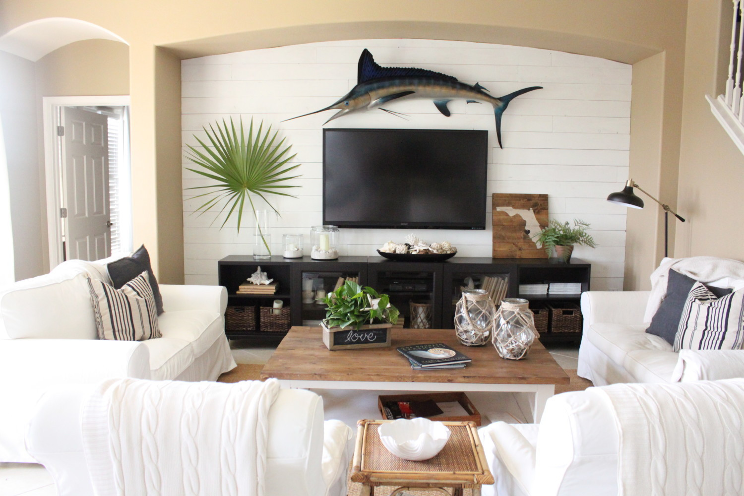 Shiplap Accent Wall Living Room
 Simple Ways to Add a Beachy Feel to Your Home