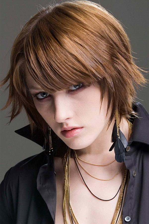 Short Hairstyles With Bangs And Layers
 25 Trending Short Layered Haircuts Inspiration Godfather