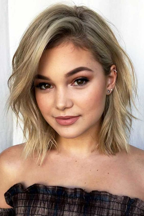 Short To Medium Haircuts For Women
 10 Snazzy Short Layered Haircuts for Women Short Hair 2020