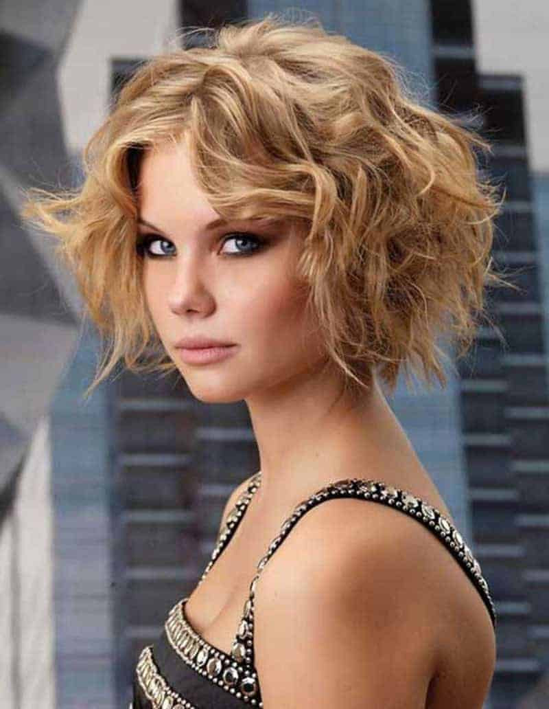 Short Wavy Haircuts For Women
 Short wavy hairstyles for round faces 2015 Women styles