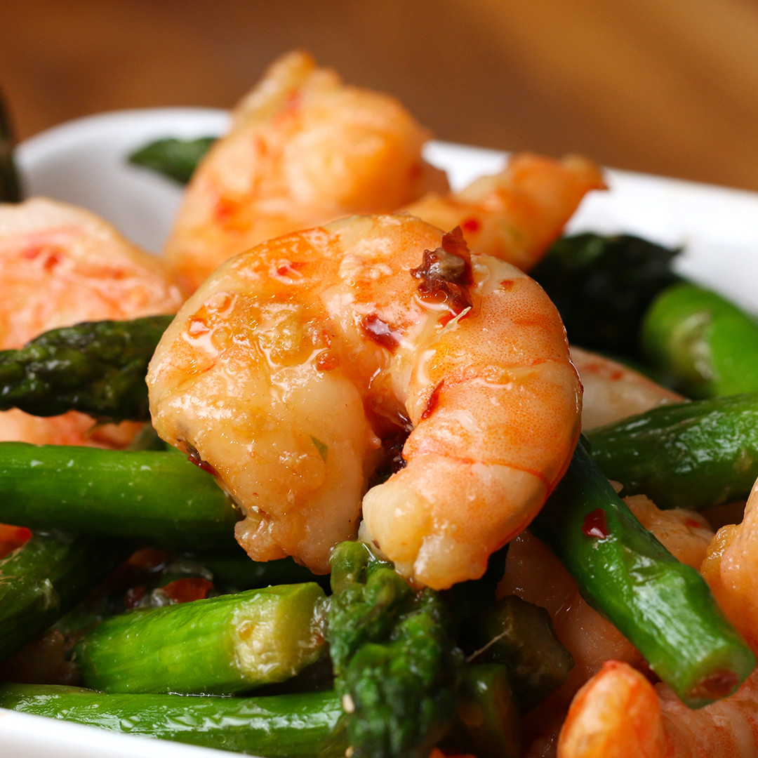 Shrimp And Asparagus Stir-Fry
 Shrimp And Asparagus Stir Fry Under 300 Calories Recipe