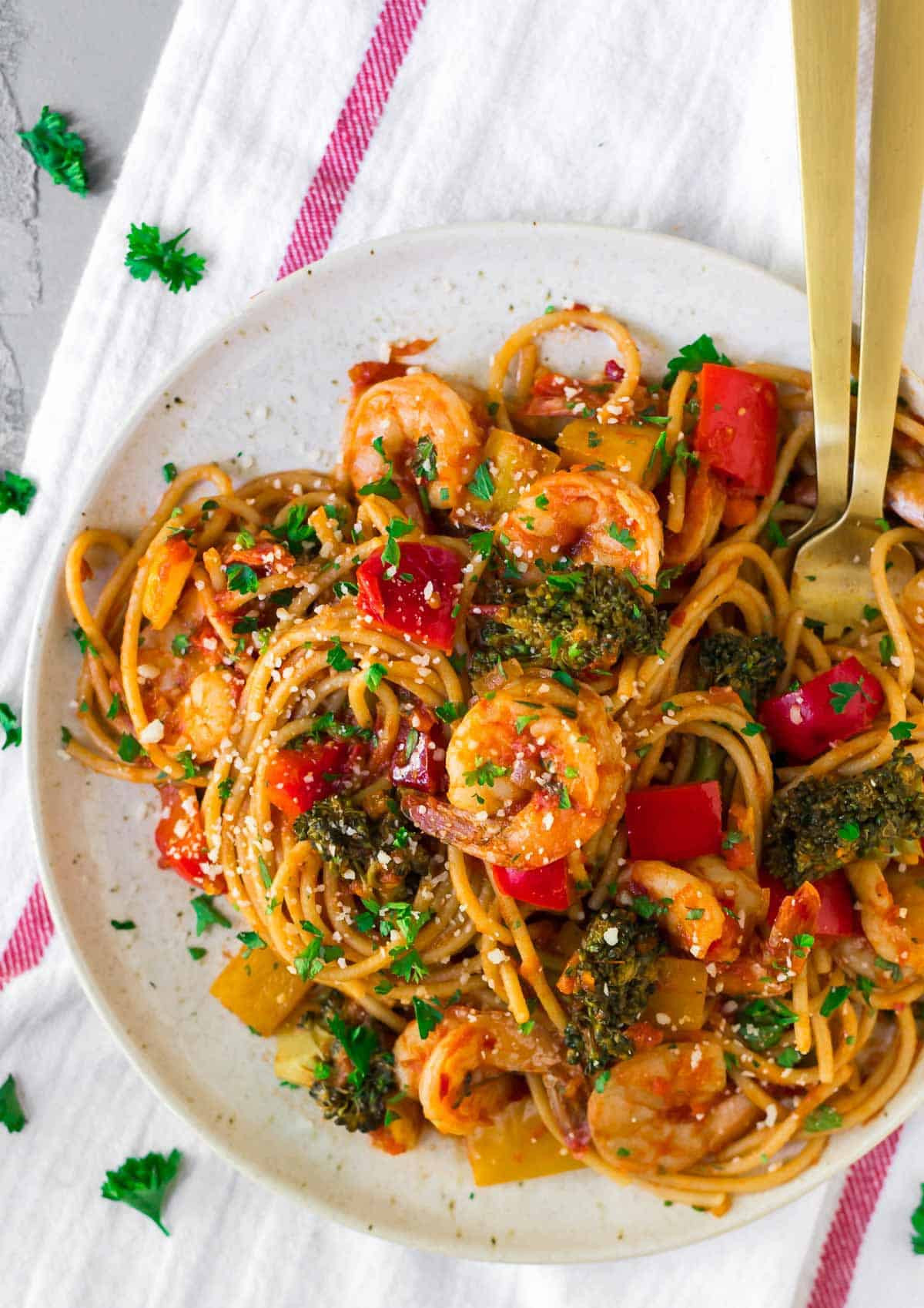 Shrimp And Noodles Recipe
 Spicy Shrimp Pasta Creamy Spgahetti Recipe  WellPlated