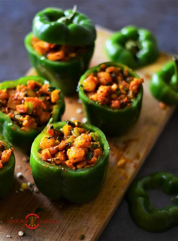 Shrimp Stuffed Bell Peppers
 Stuffed Bell Peppers with Shrimp and Mushroom Foo s