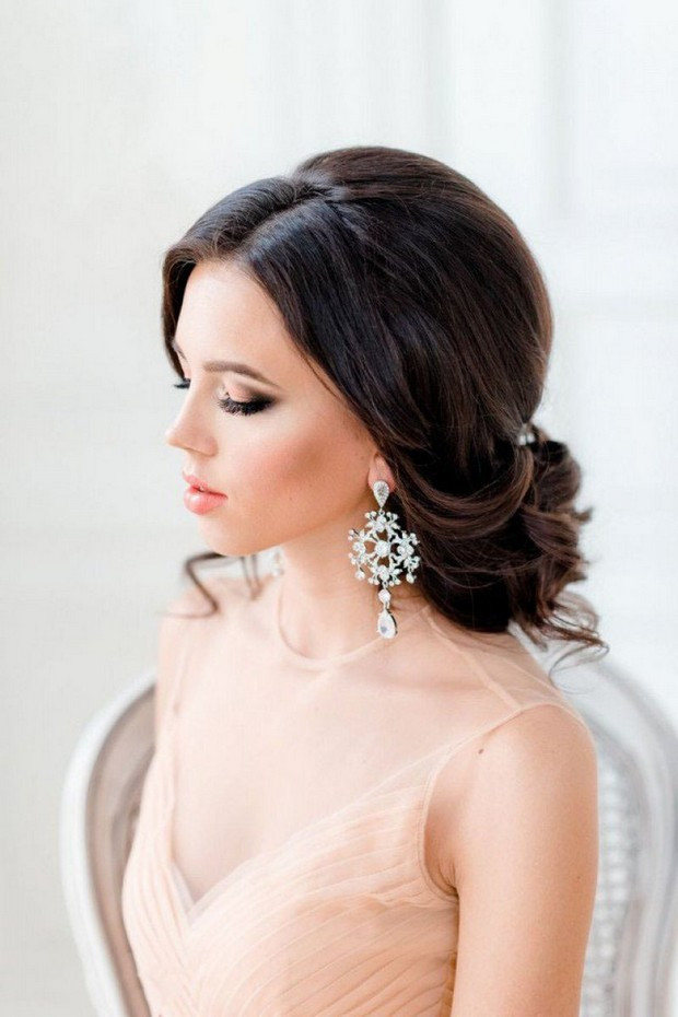 Side Do Hairstyles For Weddings
 16 Seriously Chic Vintage Wedding Hairstyles
