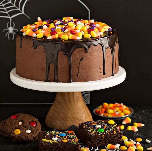 Simple Halloween Cakes
 70 Easy Halloween Cakes Halloween Cake Recipes and