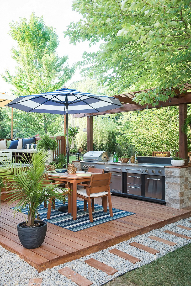 Simple Outdoor Kitchen
 An Amazing DIY Outdoor Kitchen A Simple Way to Add Style