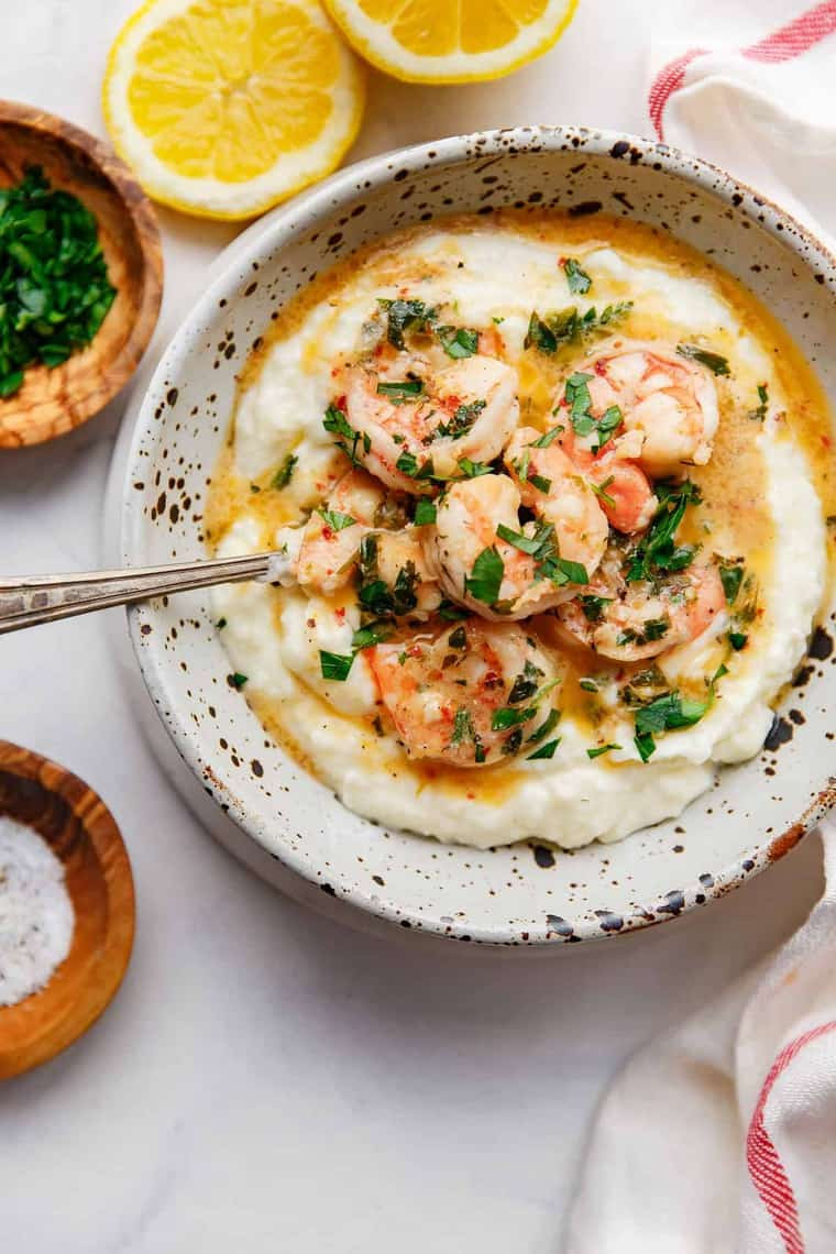 Simple Shrimp And Grits
 Easy Shrimp Scampi Recipe and Grits Grandbaby Cakes