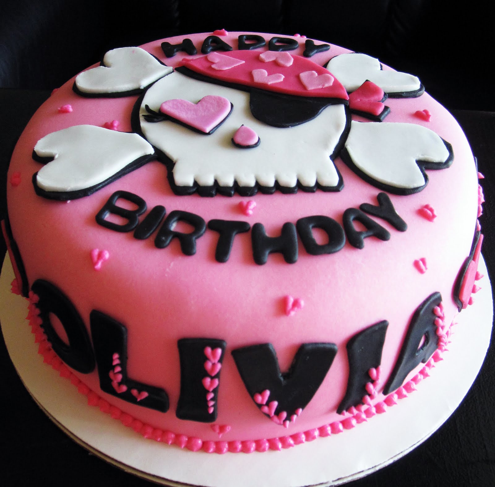 Skull Birthday Cake
 Pink Skull Birthday Party Ideas