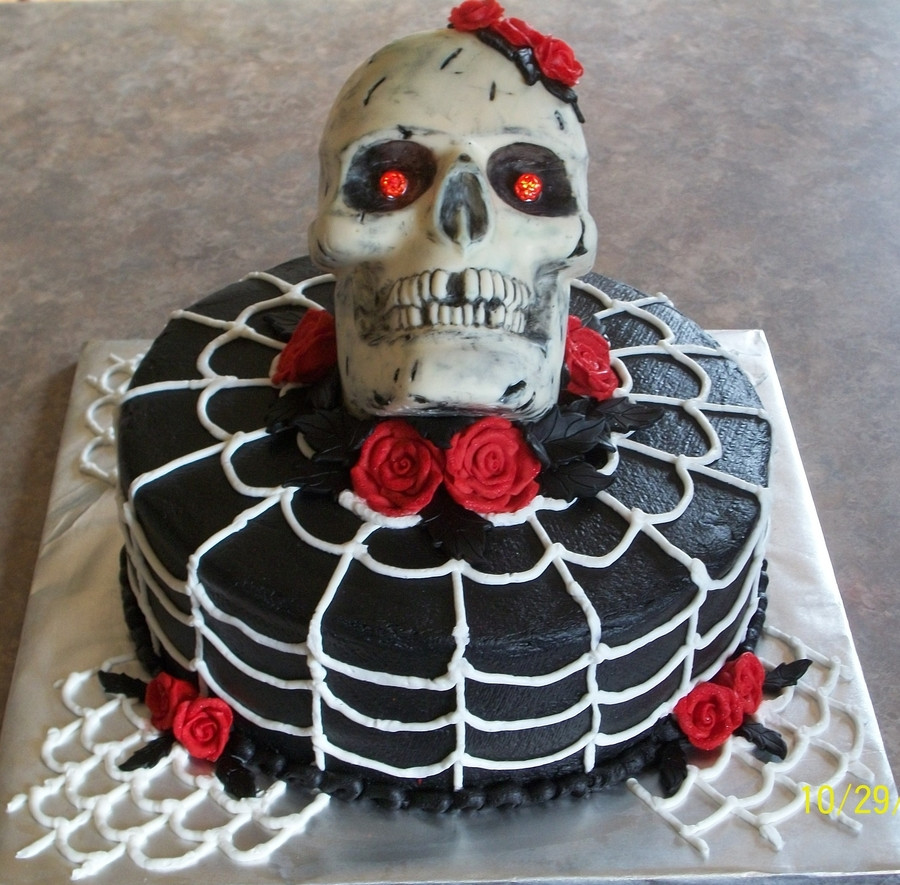 Skull Birthday Cake
 Skull CakeCentral