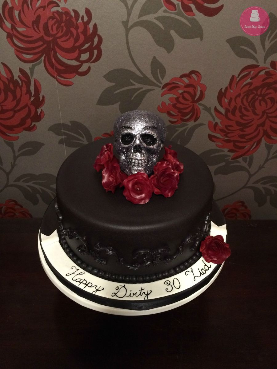 Skull Birthday Cake
 Skull And Roses Birthday Cake CakeCentral