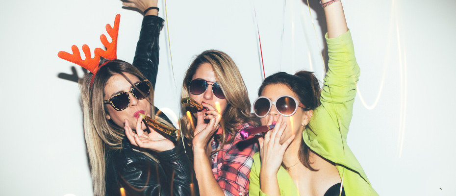Small Bachelorette Party Ideas
 Hosting an At Home Bachelorette Party – Pop Fizz Designs
