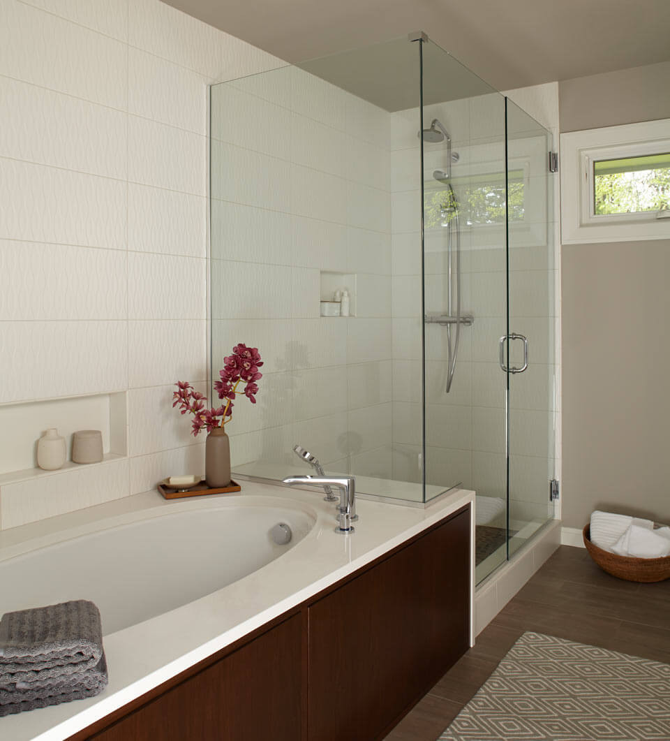 Small Bathroom Layout With Shower
 22 Simple Tips To Make A Small Bathroom Look Bigger