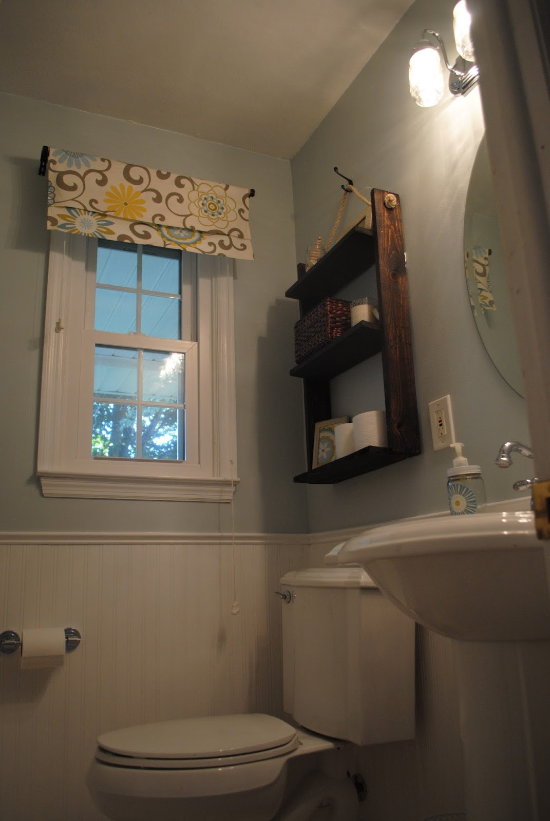 Small Bathroom Makeovers Pictures
 Two It Yourself REVEAL $100 Small Bathroom Makeover