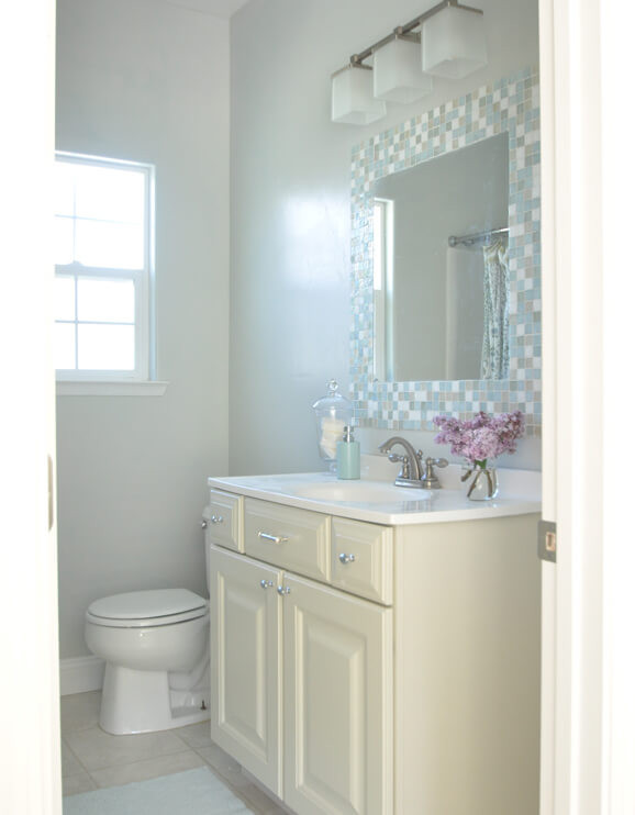 Small Bathroom Paint Colors
 Best Colors to Use in a Small Bathroom Home Decorating