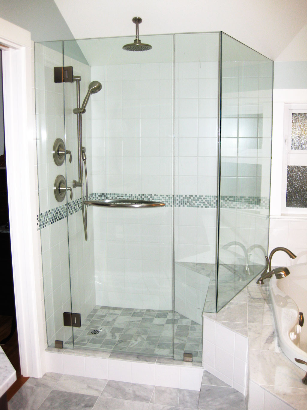 Small Bathroom Shower
 20 Modern Bathrooms With Glass Showers