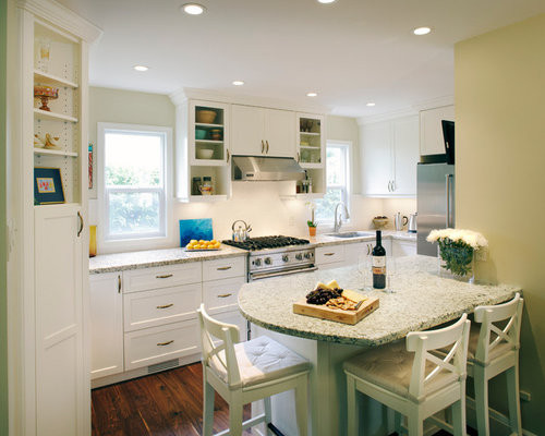 Small Kitchen Peninsula
 Small Kitchen Peninsula Home Design Ideas