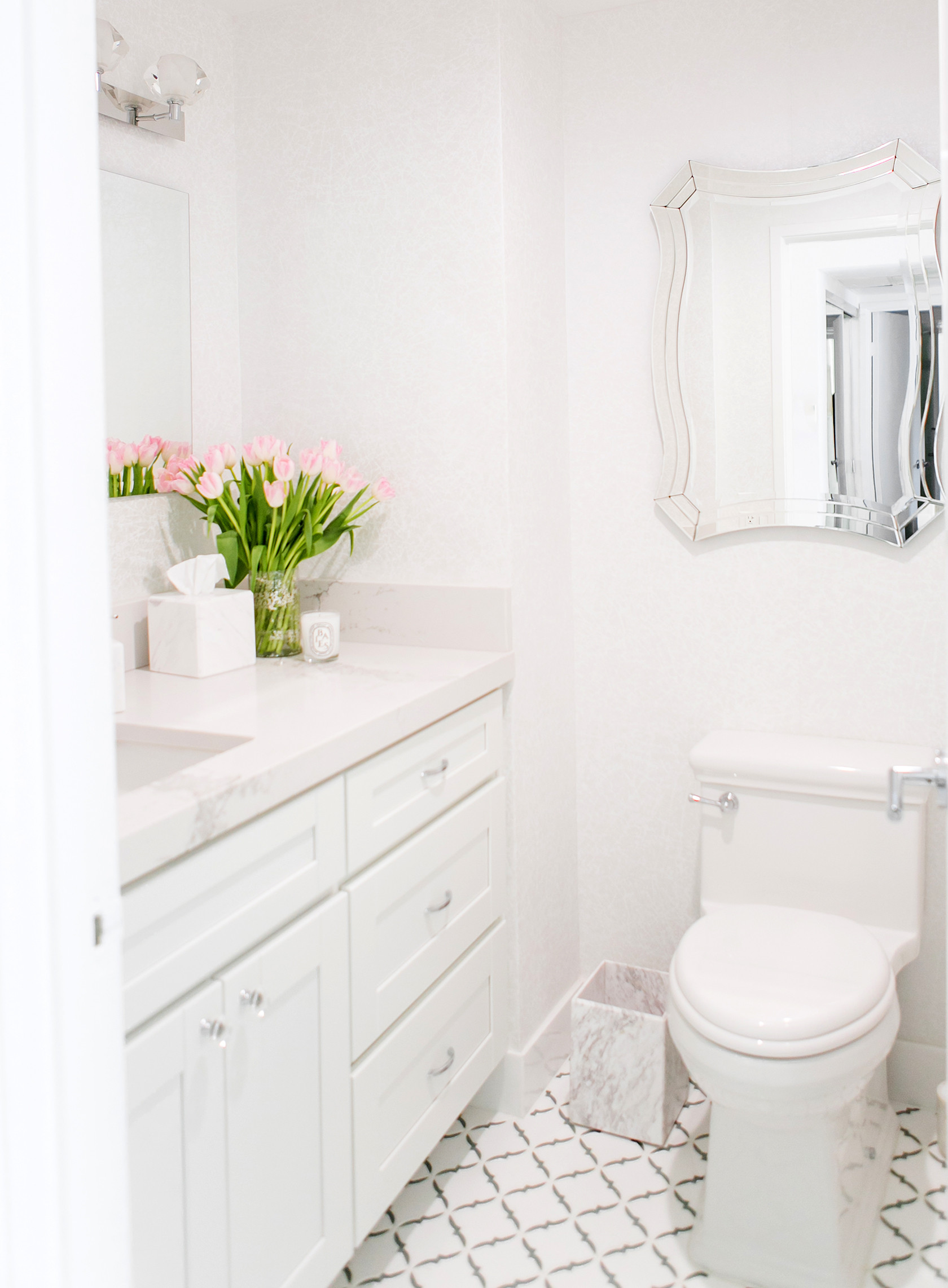 Small Marble Bathroom
 White Marble Bathroom Decor Ideas
