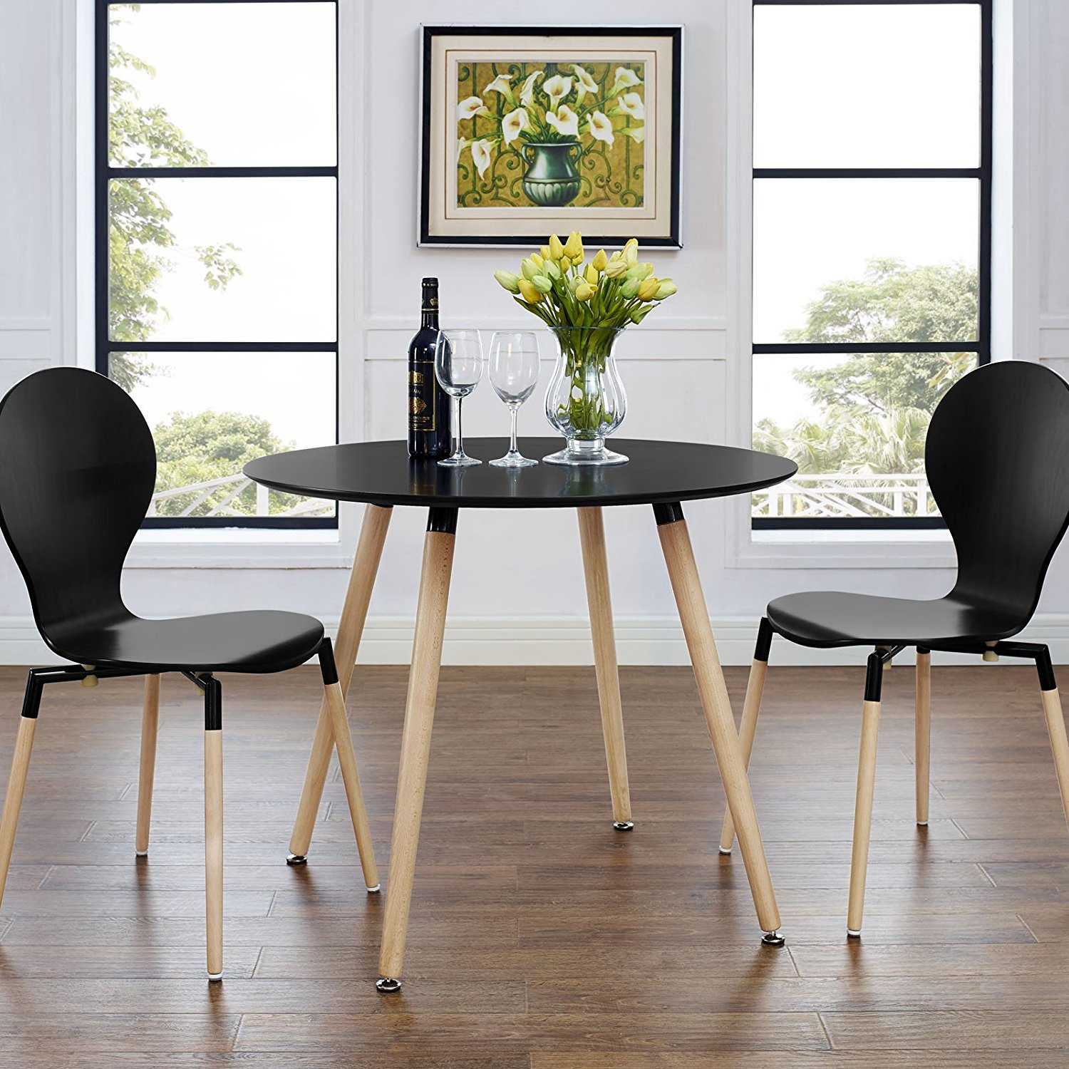 Small Round Kitchen Table
 Twenty dining tables that work great in small spaces