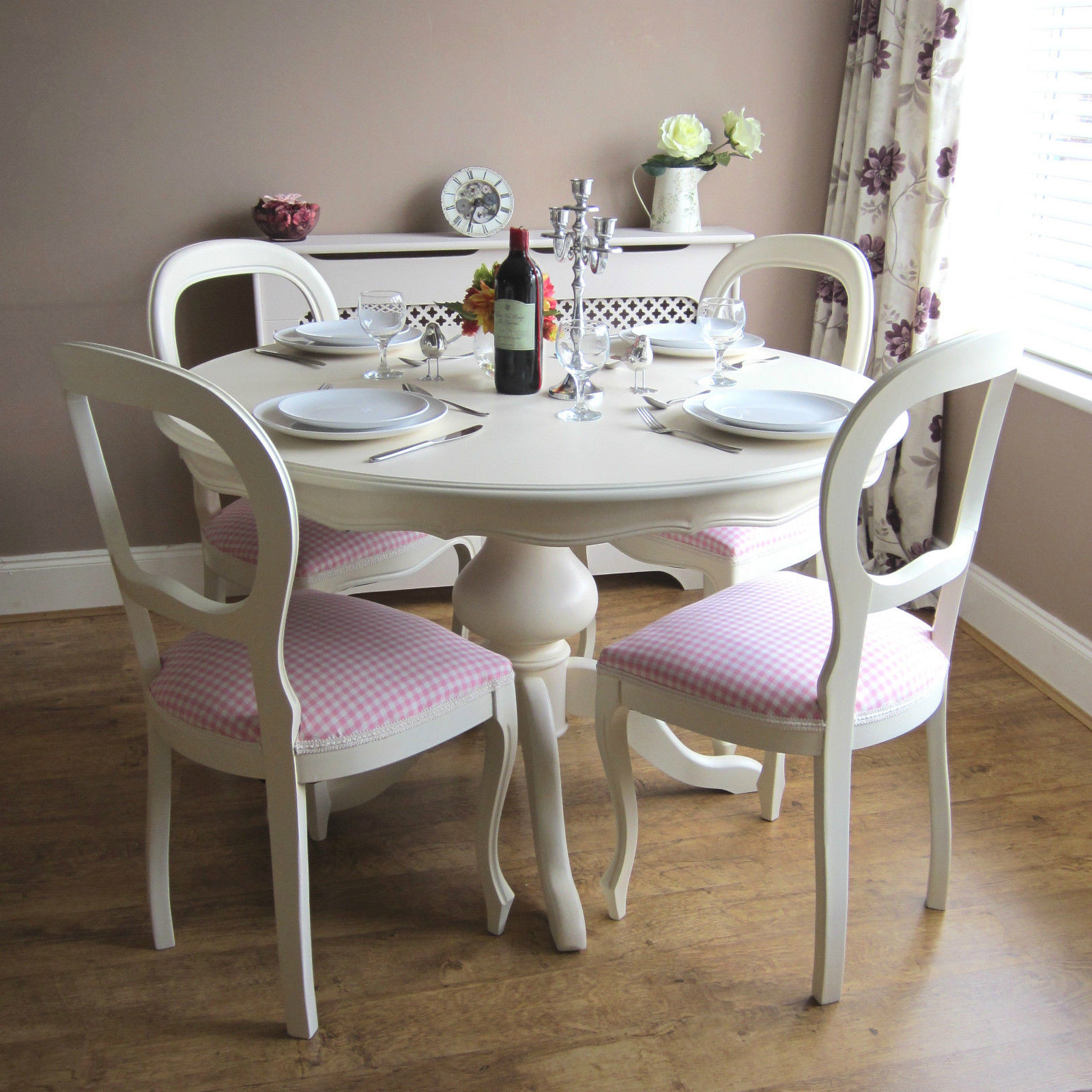 Small Round Kitchen Table Sets
 Beautiful White Round Kitchen Table and Chairs
