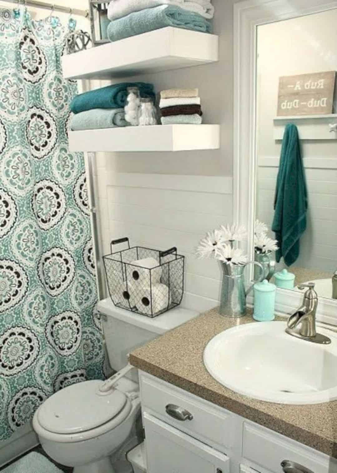 Small Shower Bathroom Ideas
 17 Awesome Small Bathroom Decorating Ideas