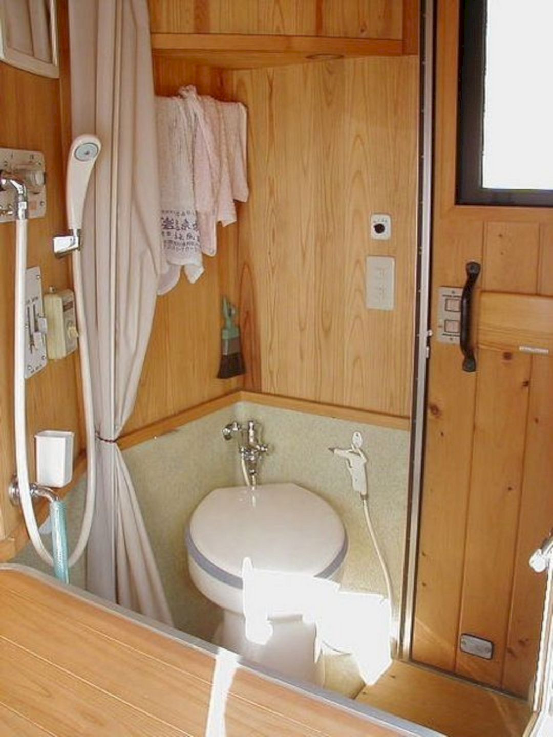 Small Trailer With Bathroom
 Small rv campers with bathroom – DECOOR