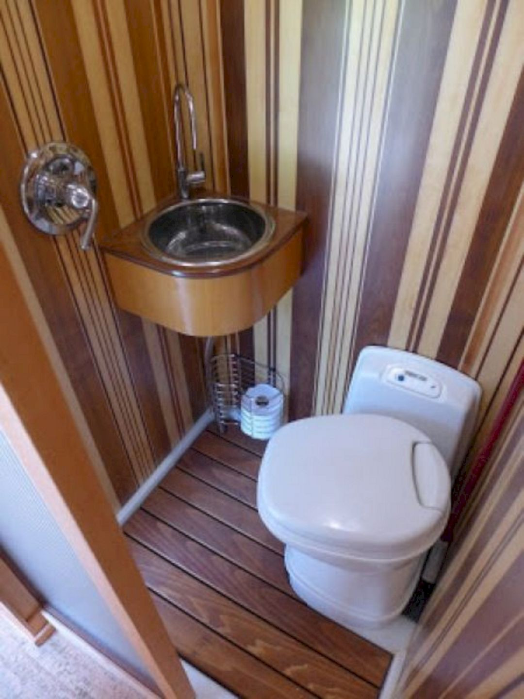 Small Trailer With Bathroom
 Small rv bathroom corner sinks – DECOOR