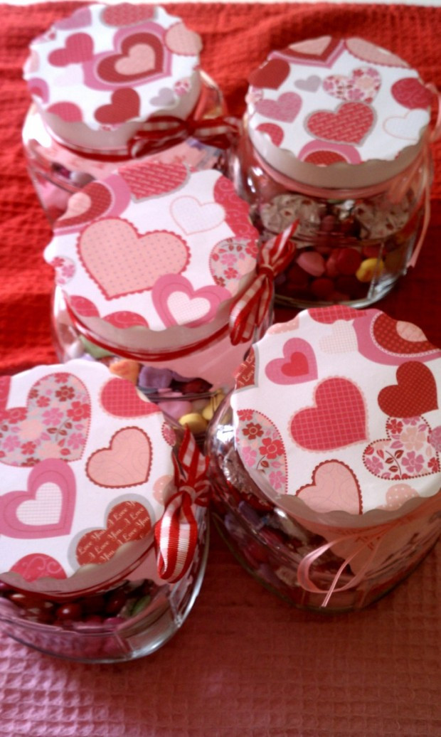 Small Valentines Gift Ideas
 24 Cute and Easy DIY Valentine’s Day Gift Ideas