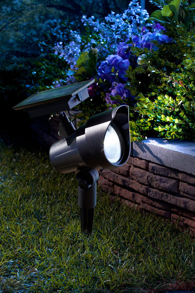 Solar Landscape Spot Light
 Moonrays Premium Output Solar Powered LED Spotlight