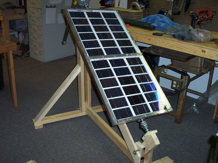 Solar Panel Tracker DIY
 How I built an electricity producing Solar Panel